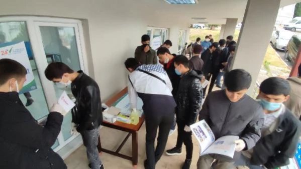 Karabük'te, Özbekistan vatandaşları oy kullandı