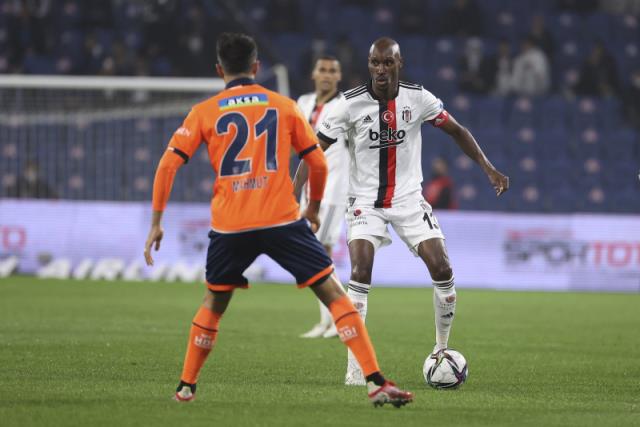 Beşiktaş'ta yeni sakatlık alarmı! Atiba, kritik maçlarda forma giyemeyecek