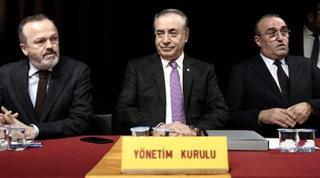 Galatasaray'da Mustafa Cengiz yönetimi idari açıdan ibra edilmedi