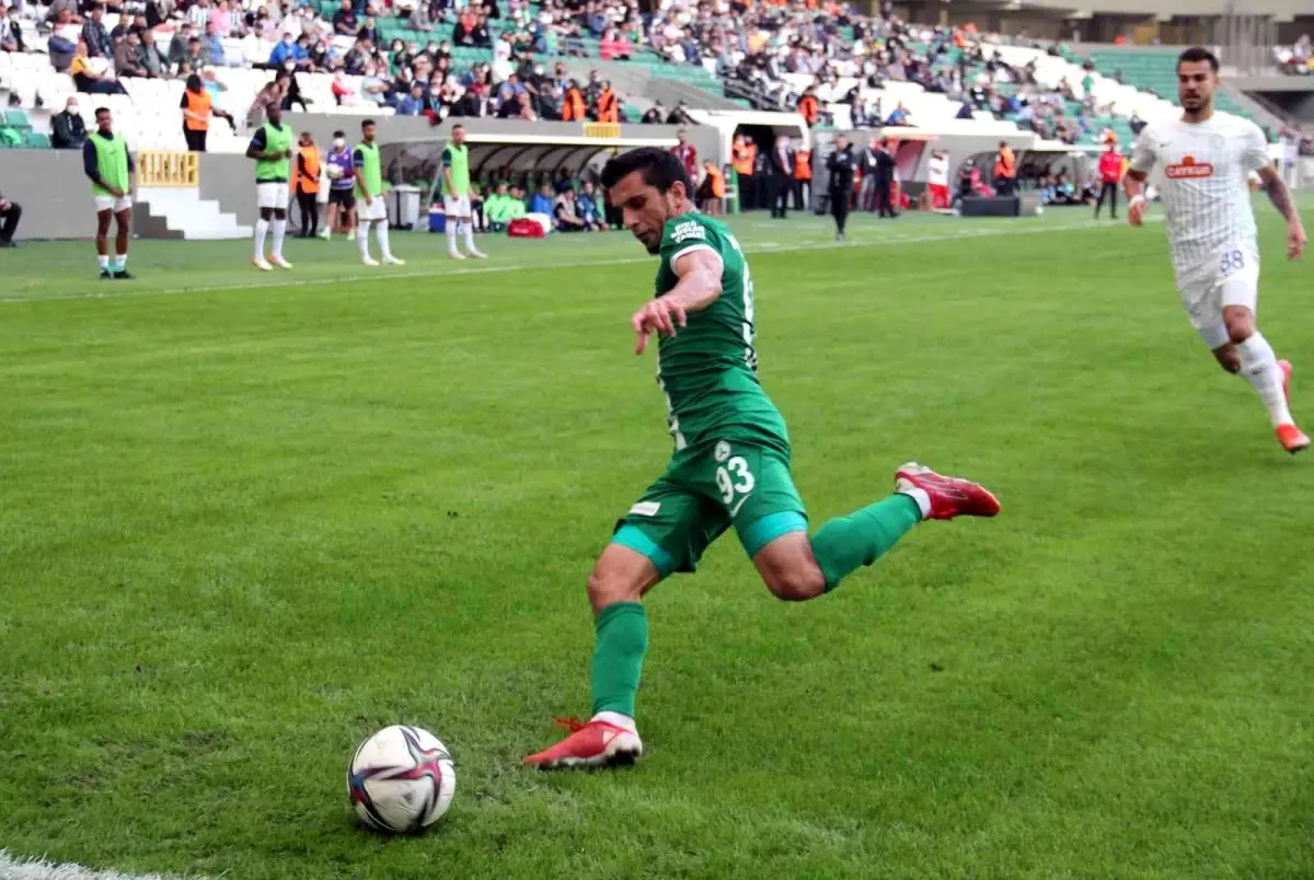 Süper Lig: GZT Giresunspor: 0 Çaykur Rizespor: 0 (İlk yarı)