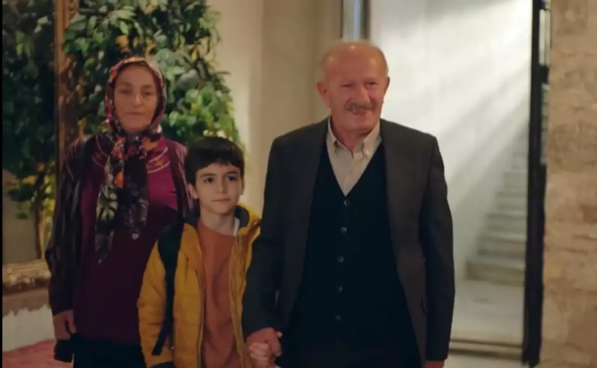 Yılın en iyi çocuk oyuncusu ödülünü alan Mustafa Konak\'ın yeni dizisi belli oldu