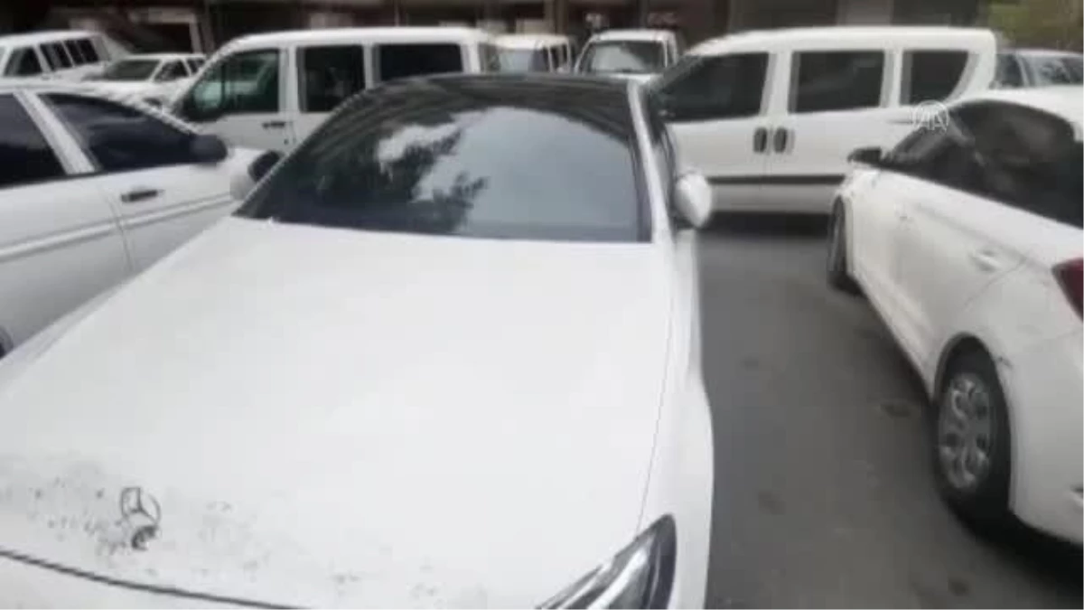 Avcılar\'da girdikleri evin sahibine ait otomobili çalan hırsızlar yakalandı