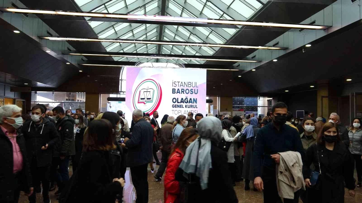 İstanbul Barosu\'nda avukatlar oy kullanmaya devam ediyor