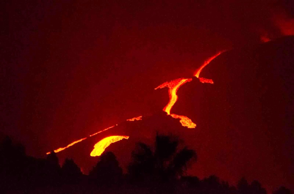 La Palma\'daki yanardağ faaliyetlerinin yakın zamanda bitmesi beklenmiyor