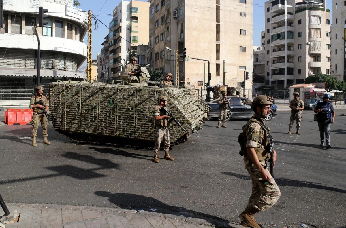 Son dakika haber... Lübnan\'da protestoculara ateş açtığından şüphelenilen askere soruşturma