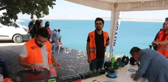 ŞANLIURFA - Bin gencin katılımıyla Atatürk Barajı'nın kıyısı temizlendi