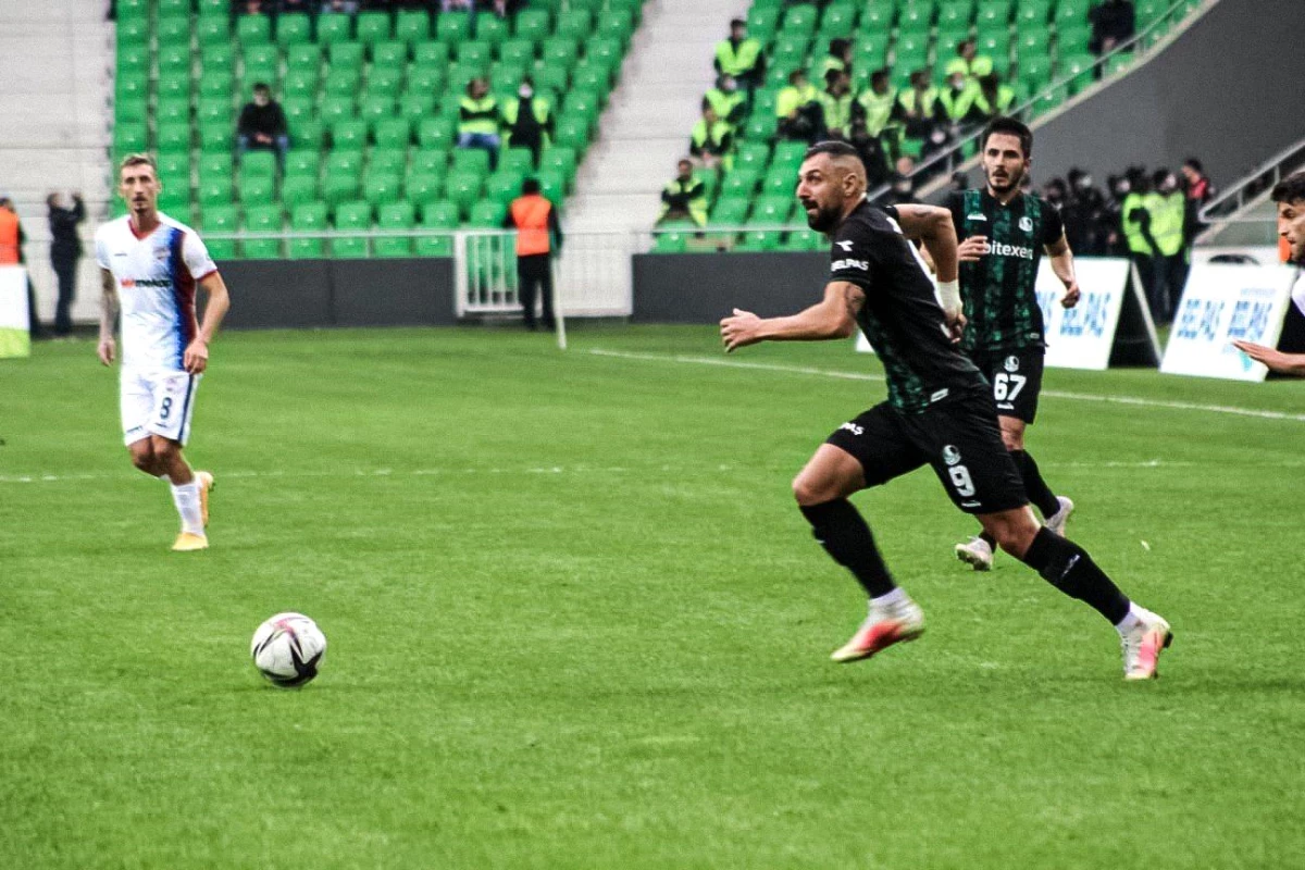 TFF 2. Lig: Sakaryaspor: 0 Hekimoğlu Trabzonspor: 0