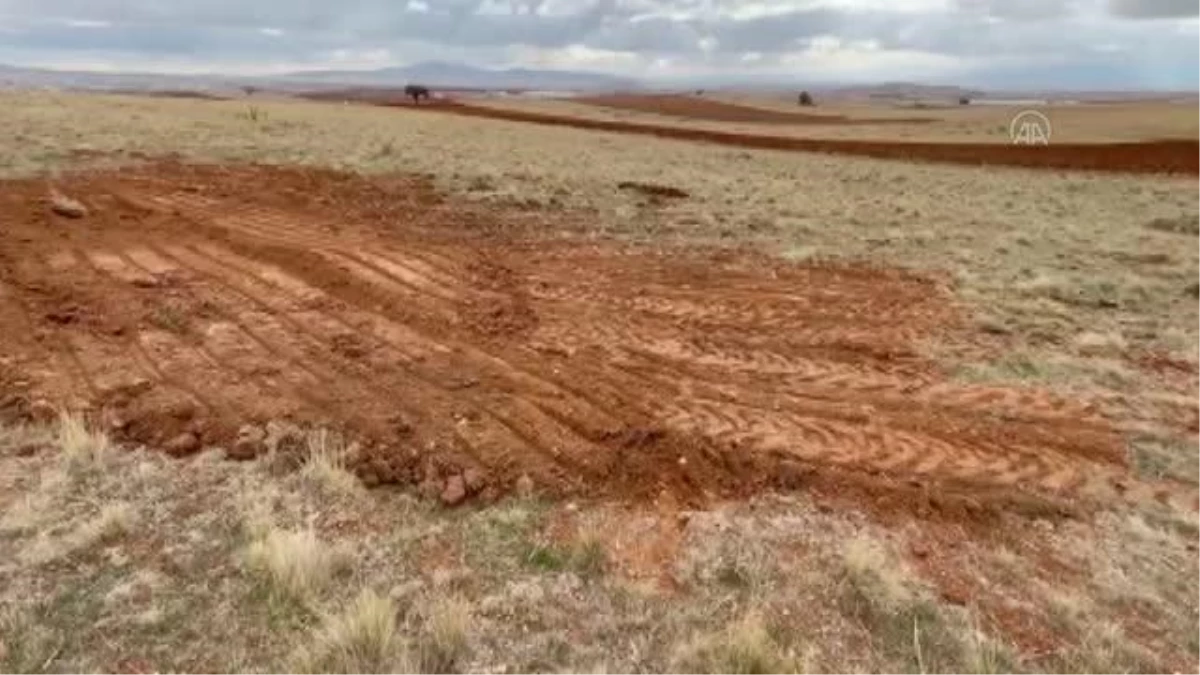 AFYONKARAHİSAR - Toprağa gömülü ceset parçaları bulundu