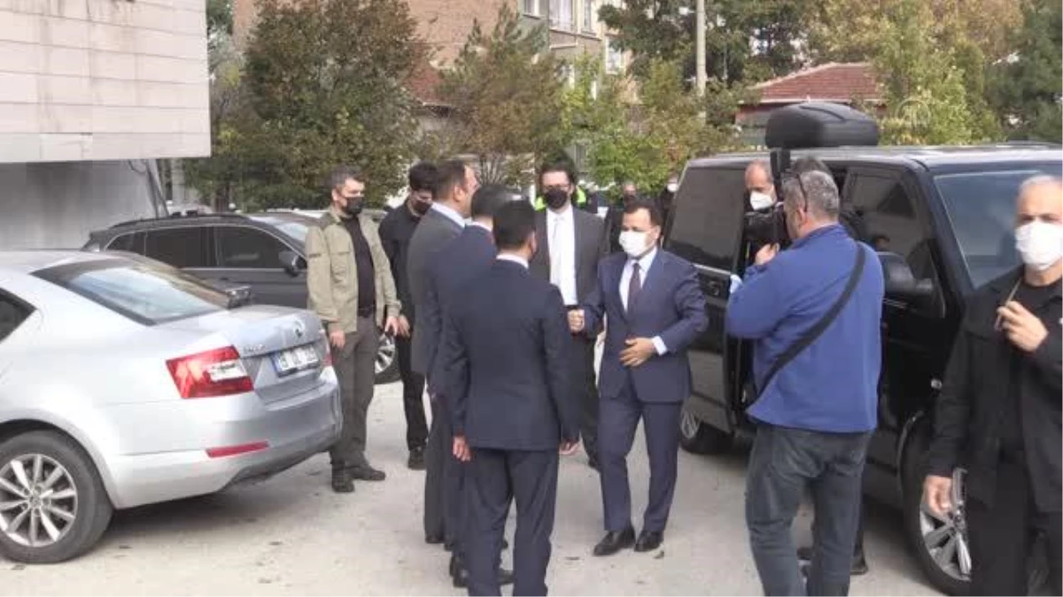 ESKİŞEHİR - Anayasa Mahkemesi Başkanı Arslan, Eskişehir\'de ziyaretlerde bulundu
