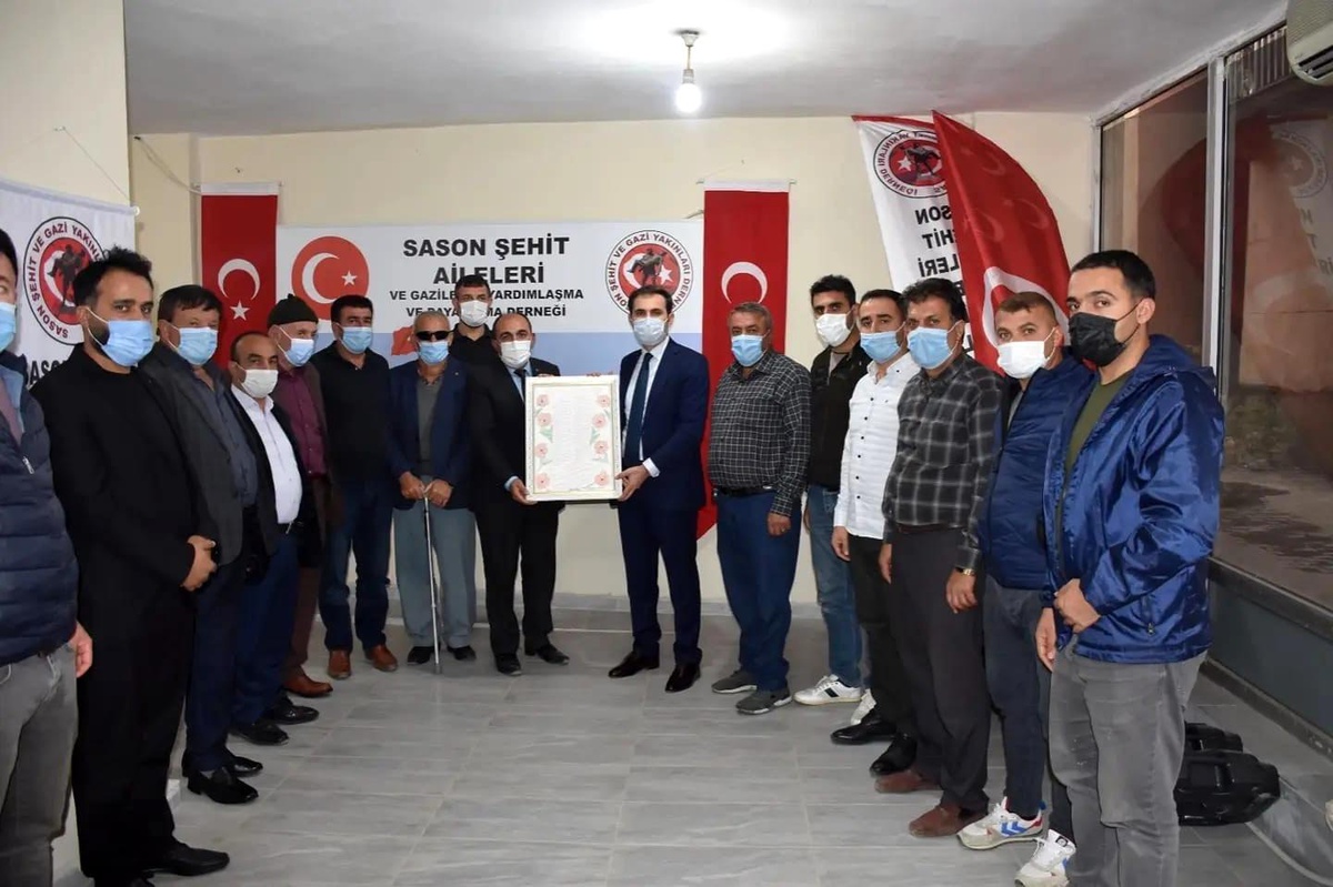 Son dakika haberleri: Kaymakam Mete şehit yakınlarıyla bir araya geldi