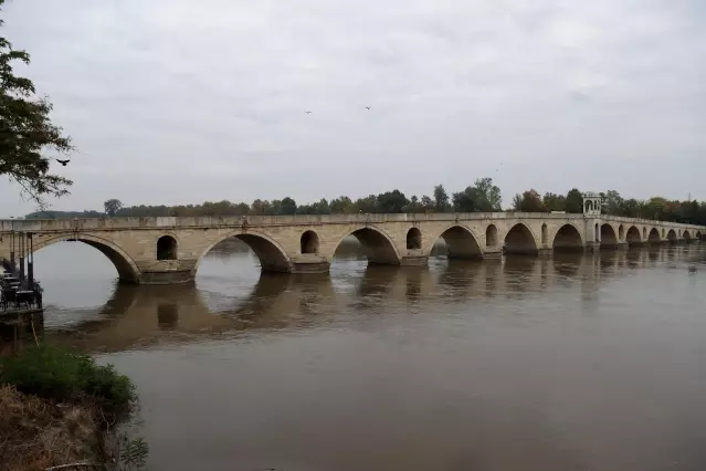 Meriç Nehri'nin debisi son yağışlarla 5 kattan fazla arttı