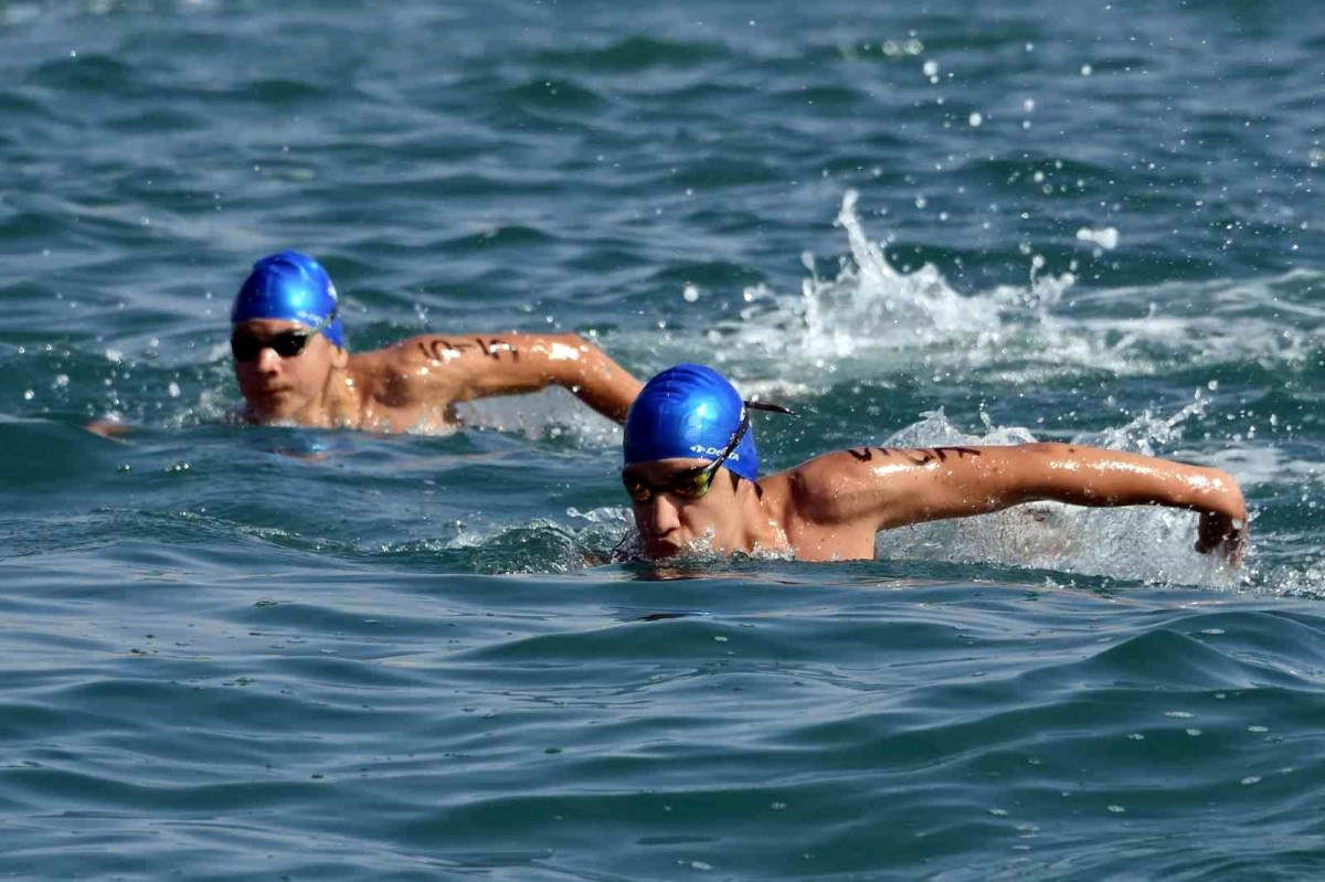 Mersin\'de ilk kez yüzme maratonu düzenlendi
