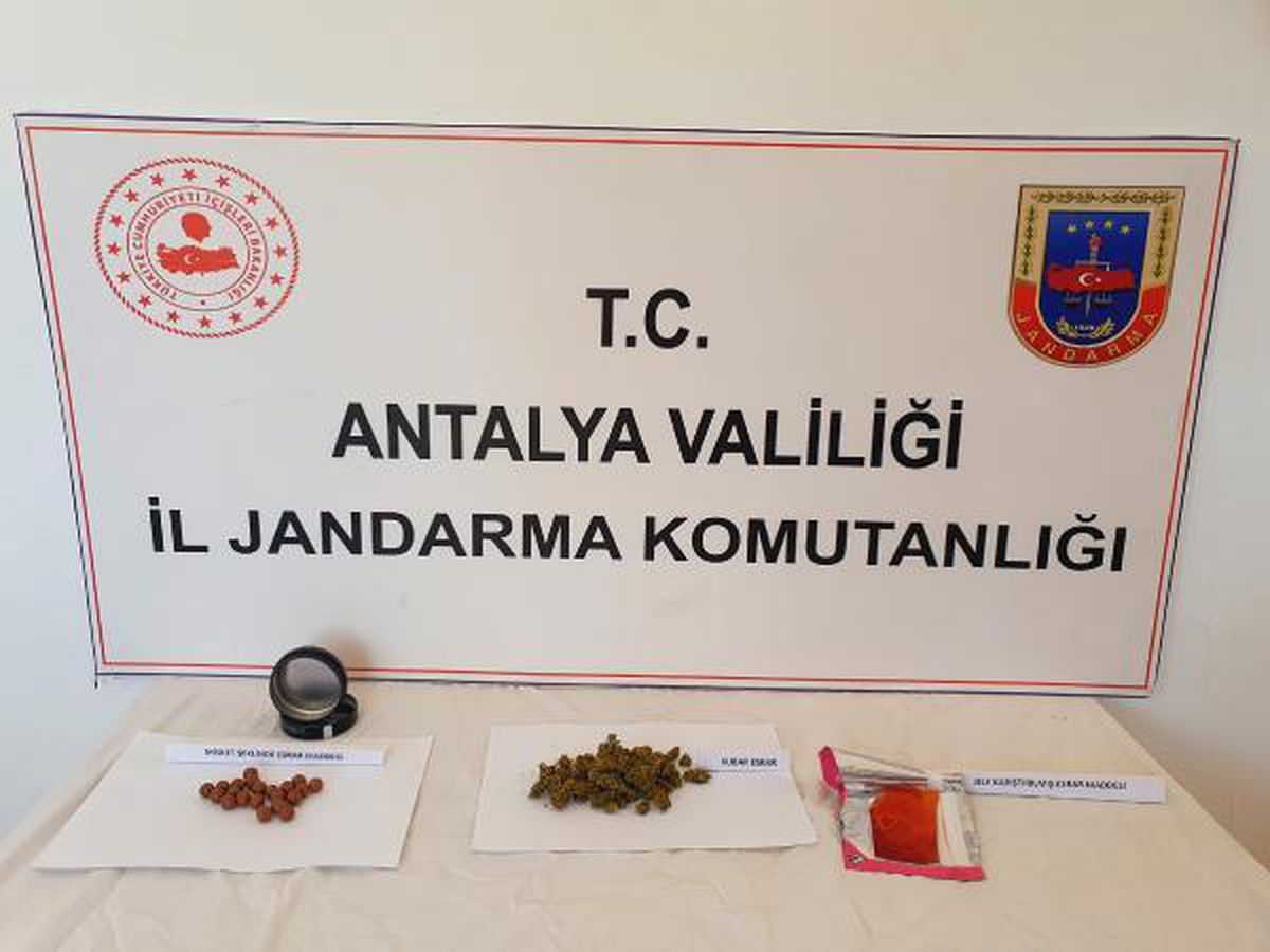 Misket çikolata şeklinde esrar ele geçirildi