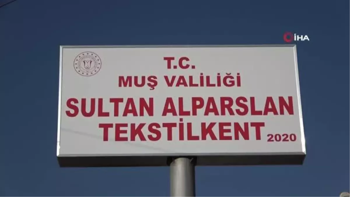 Muş\'ta tekstil kent açıldı, gençler işbaşı yaptı