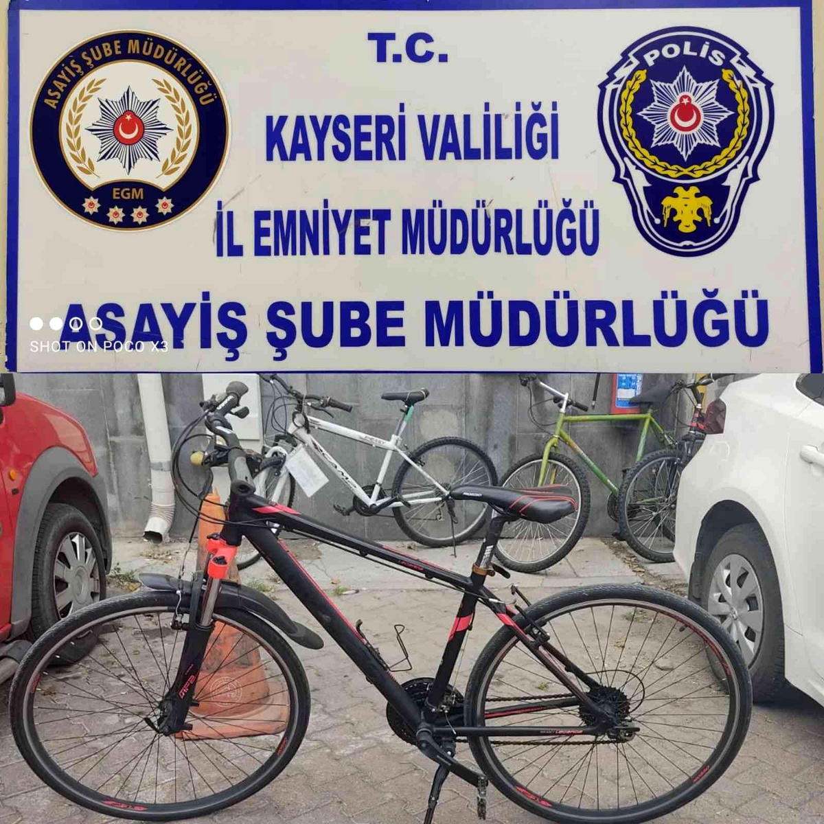 Son dakika 3. sayfa: Polis; 5 olayın şüphelisi 3 kişiyi yakaladı