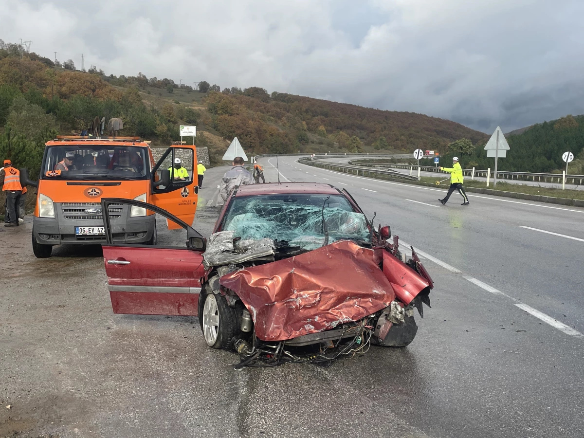 Son dakika! Samsun\'da üç aracın karıştığı kazada 1 kişi öldü, 4 kişi yaralandı