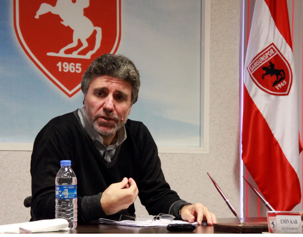 Samsunspor\'un efsane futbolcusu ve eski başkanı Emin Kar, son yolculuğuna uğurlandı