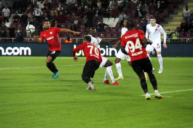 Süper Lig: A. Hatayspor: 0 Gaziantep FK: 0 (İlk yarı)
