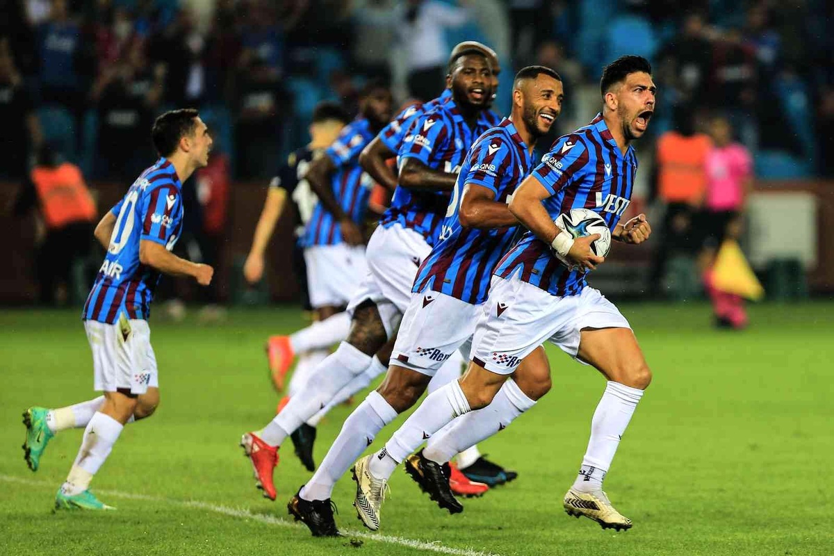 Trabzonspor Süper Lig\'de, Bakasetas gol krallığında lider
