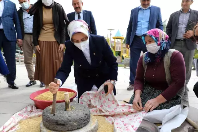 Akyurt'un hamarat kadınları üretiyor