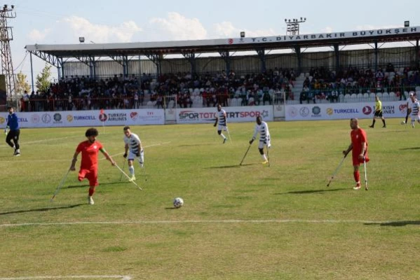 SPOR Ampute Futbol 2021 Türkiye Kupası maçları Diyarbakır'da başladı