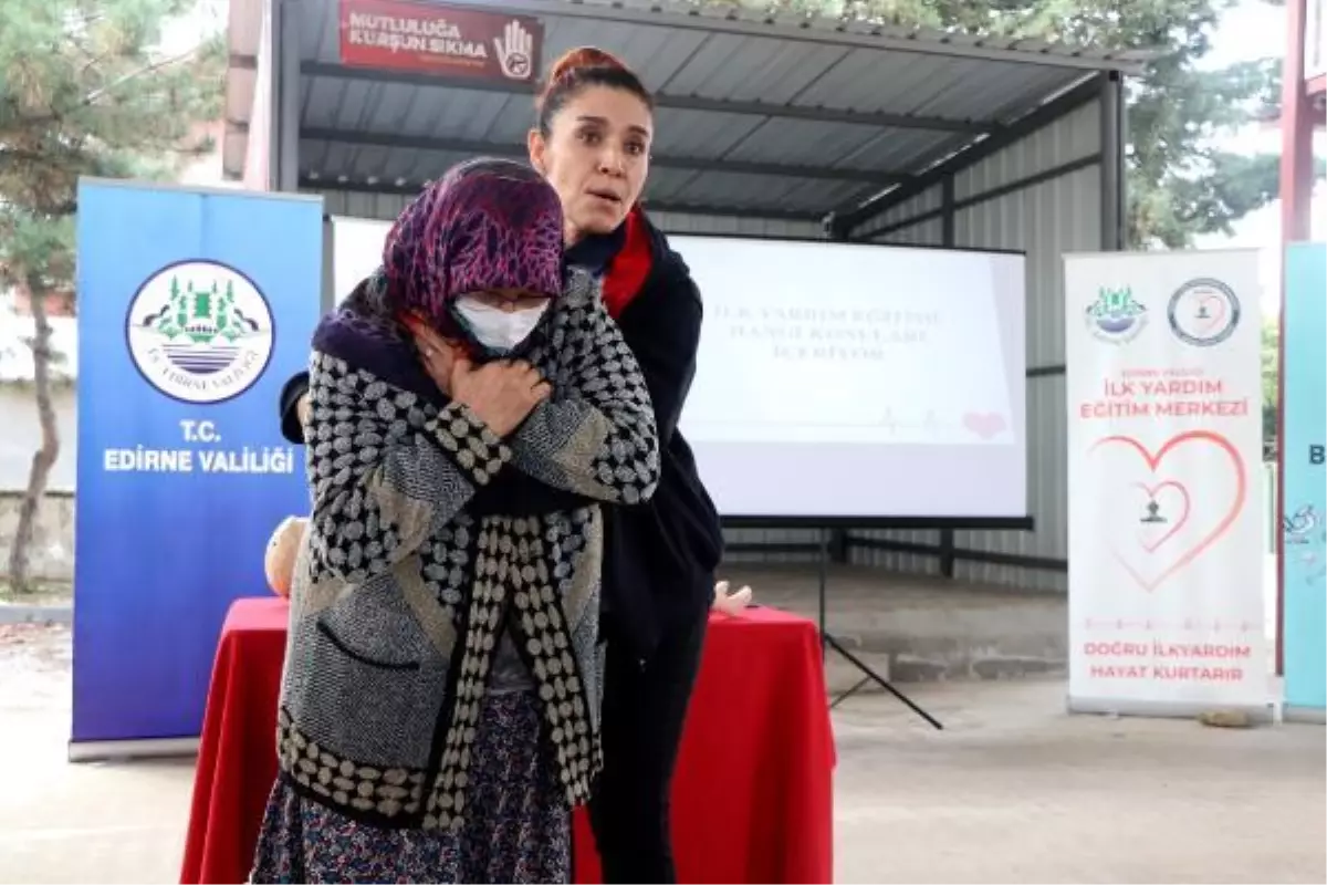 EDİRNE\'DE KÖYDE UYGULAMALI İLK YARDIM SEMİNERİ VERİLDİ