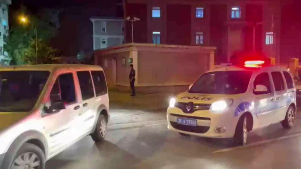 Son dakika haberleri! İzmir merkezli 39 ilde FETÖ operasyonu: 97 gözaltı