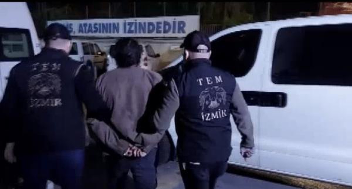 İzmir merkezli 41 ilde FETÖ operasyonu (3)