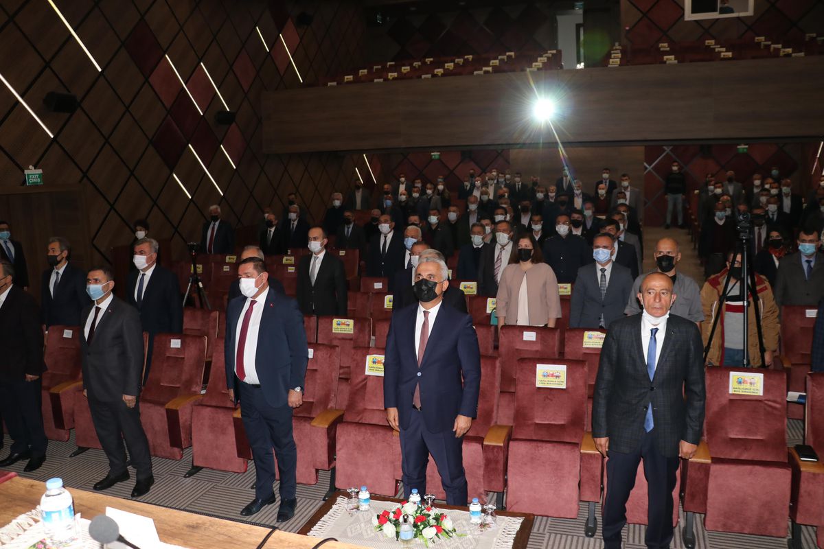 Kastamonu Valisi Çakır, Muhtarlar Toplantısı\'nda konuştu Açıklaması