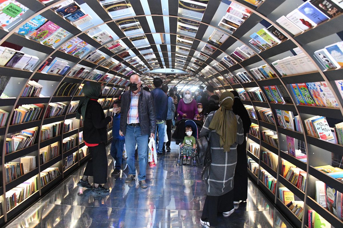 Konya Kitap Günleri\'nde 5. günde 250 bin ziyaretçi sayısı aşıldı