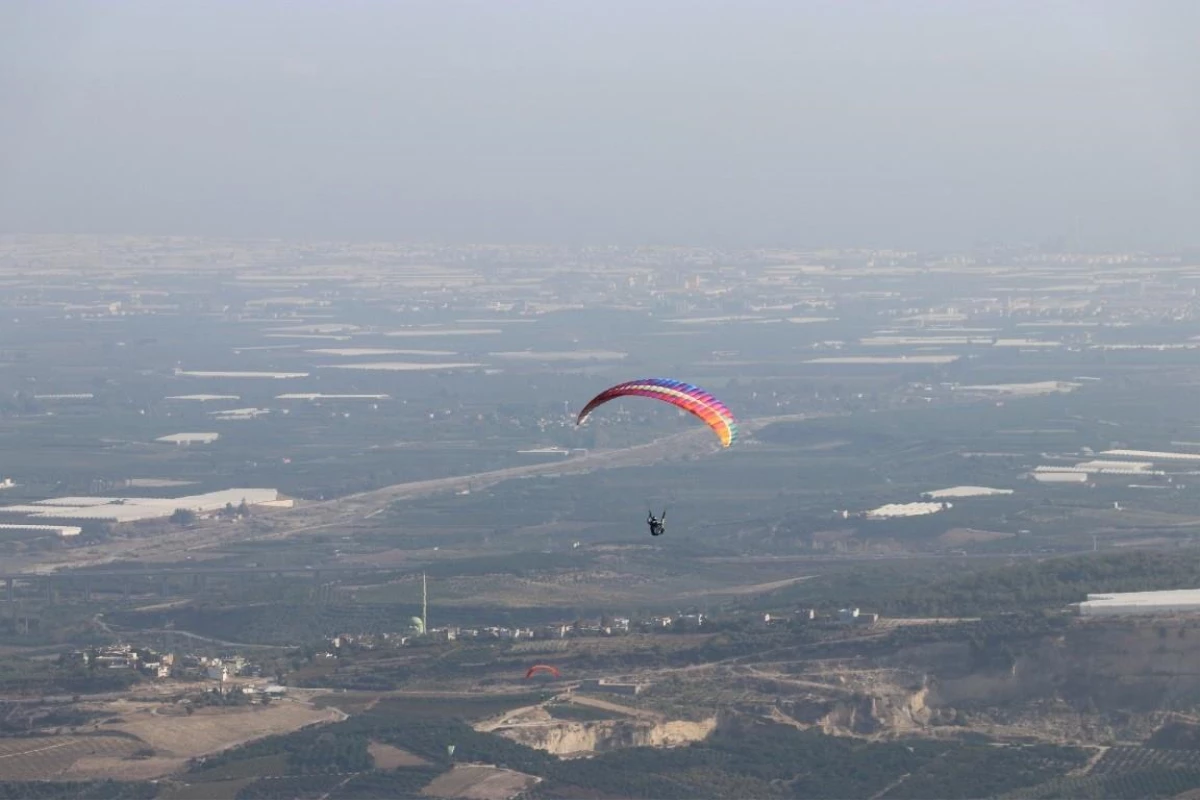 Mersin\'de "Yamaç Paraşütü Cumhuriyet Kupası" etkinliği düzenlendi