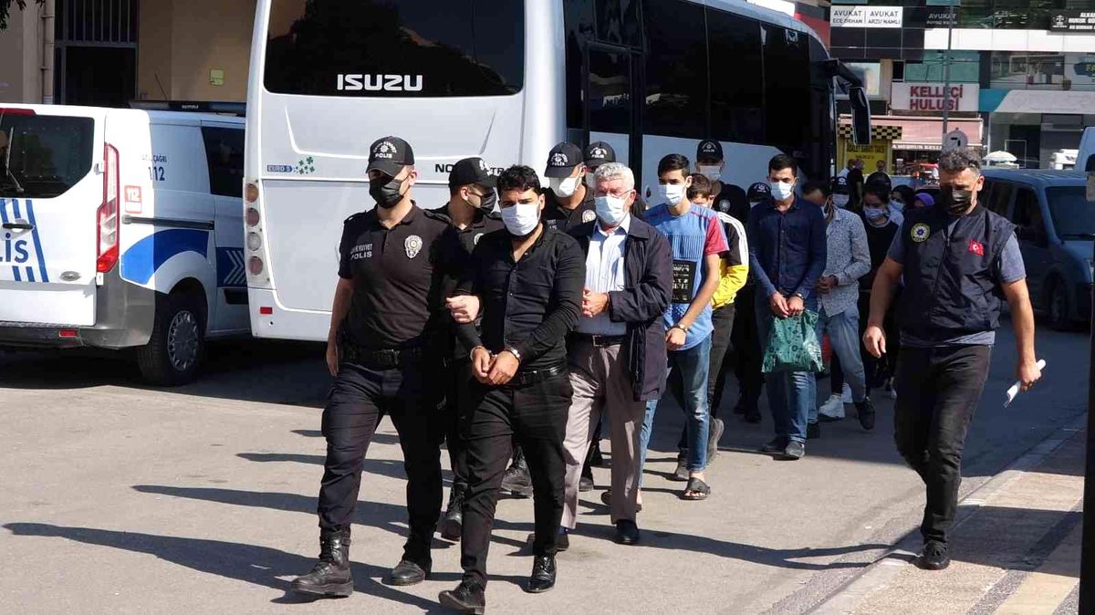 Mersin\'deki terör operasyonunda 4 tutuklama