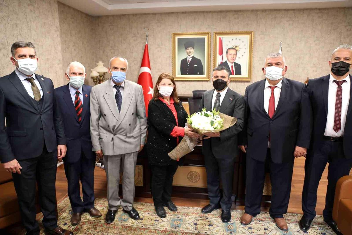 Muhtarlardan Vali Atay\'a ziyaret