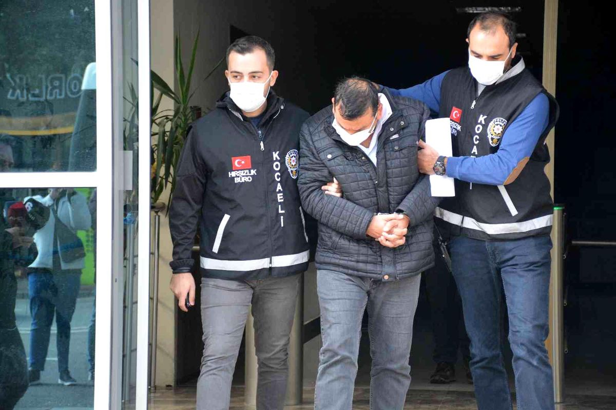 Polisi sürükleyerek yaralayan CHP\'li tutuklandı