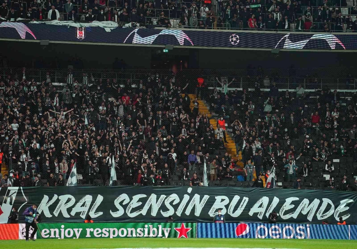 UEFA Şampiyonlar Ligi: Beşiktaş: 0 Sporting Lizbon: 1 (Maç devam ediyor)