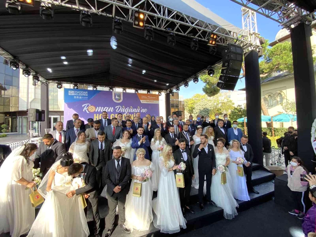 Roman çiftlere Üsküdar\'da toplu nikah töreni yapıldı