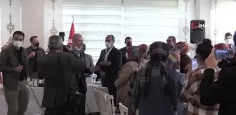 Son Dakika | Bakan Soylu, evlat nöbeti tutan ailelerle kahvaltıda buluştu