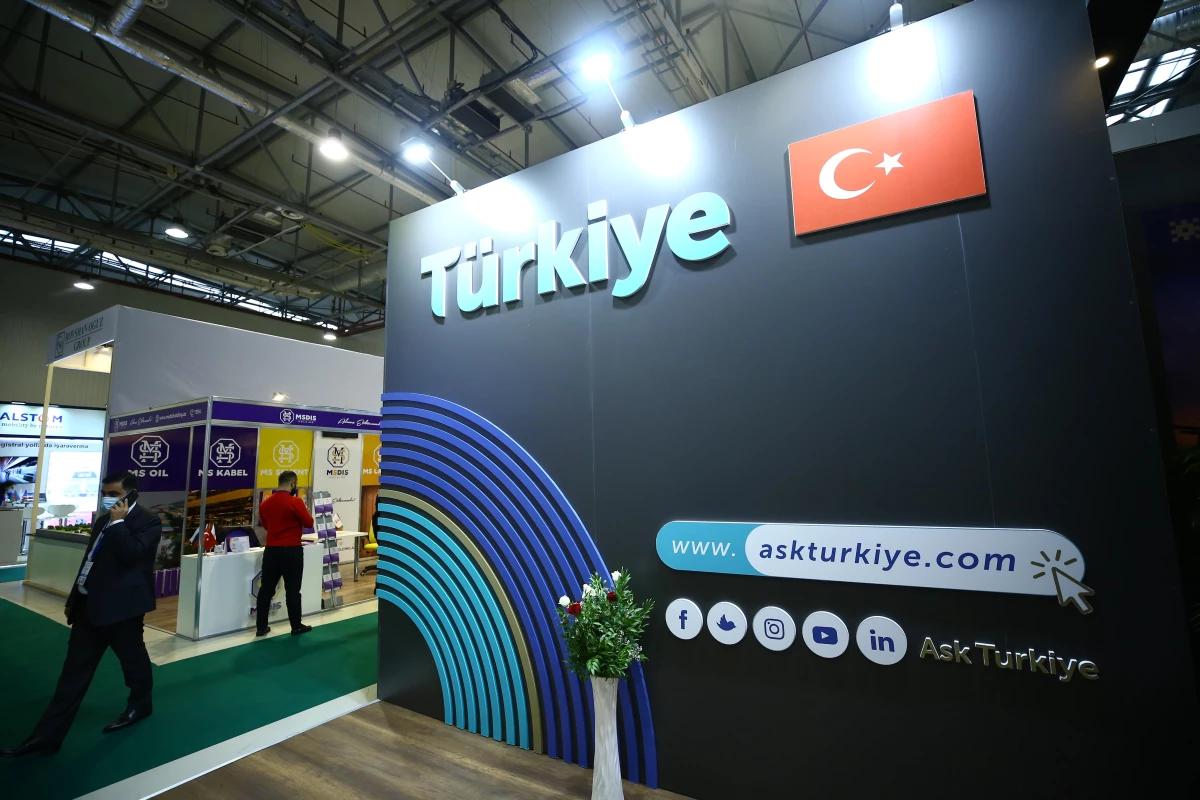 Bakü\'deki Karabağ\'ın yeniden imarı fuarına en büyük katılımı Türk şirketleri sağladı