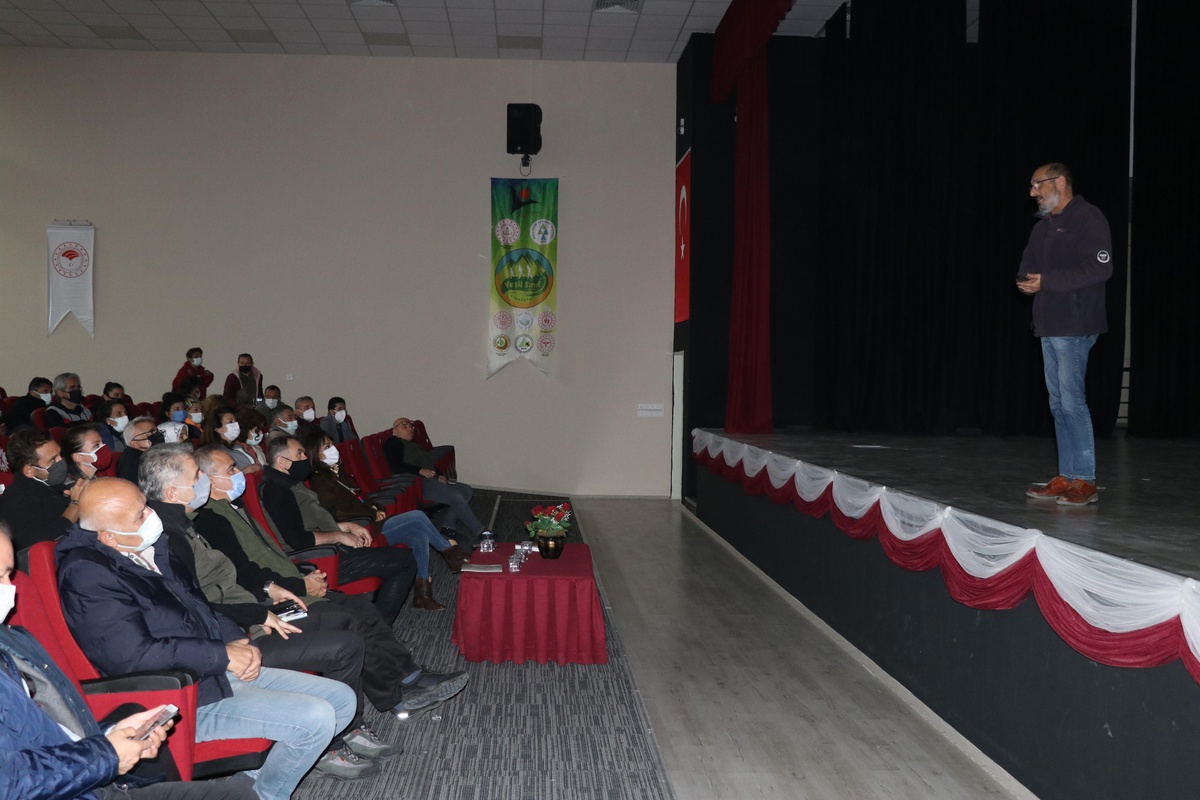 Bolu\'nun mantar florası orman teşkilatına anlatıldı