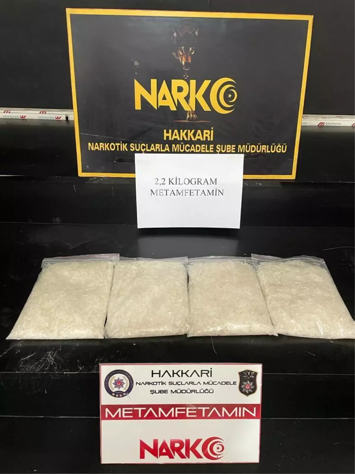 Hakkari\'de bir kişi 2 kilo 200 gram sentetik uyuşturucu ile yakalandı