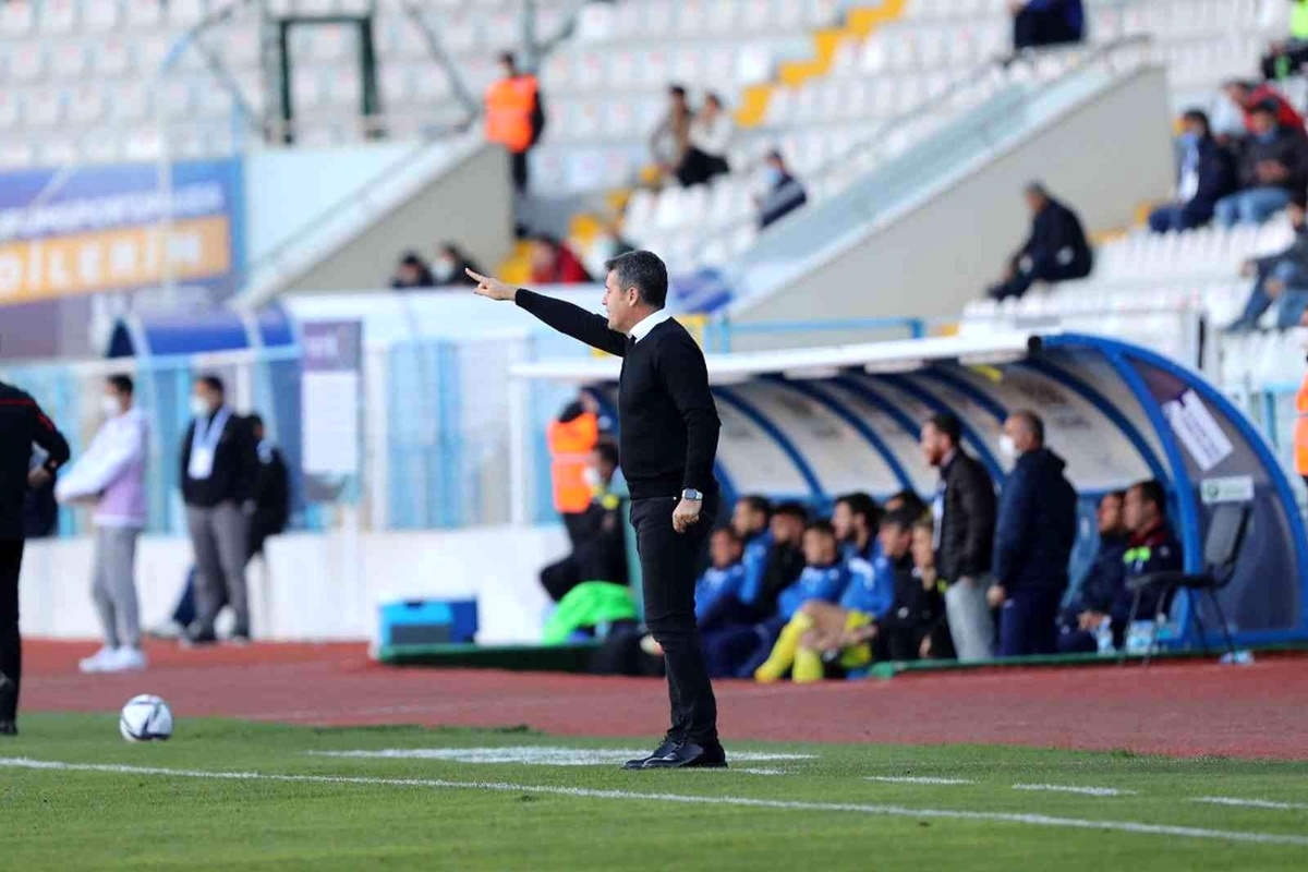 Hüseyin Eroğlu: "Ümraniyespor\'u yenmek zorundayız"