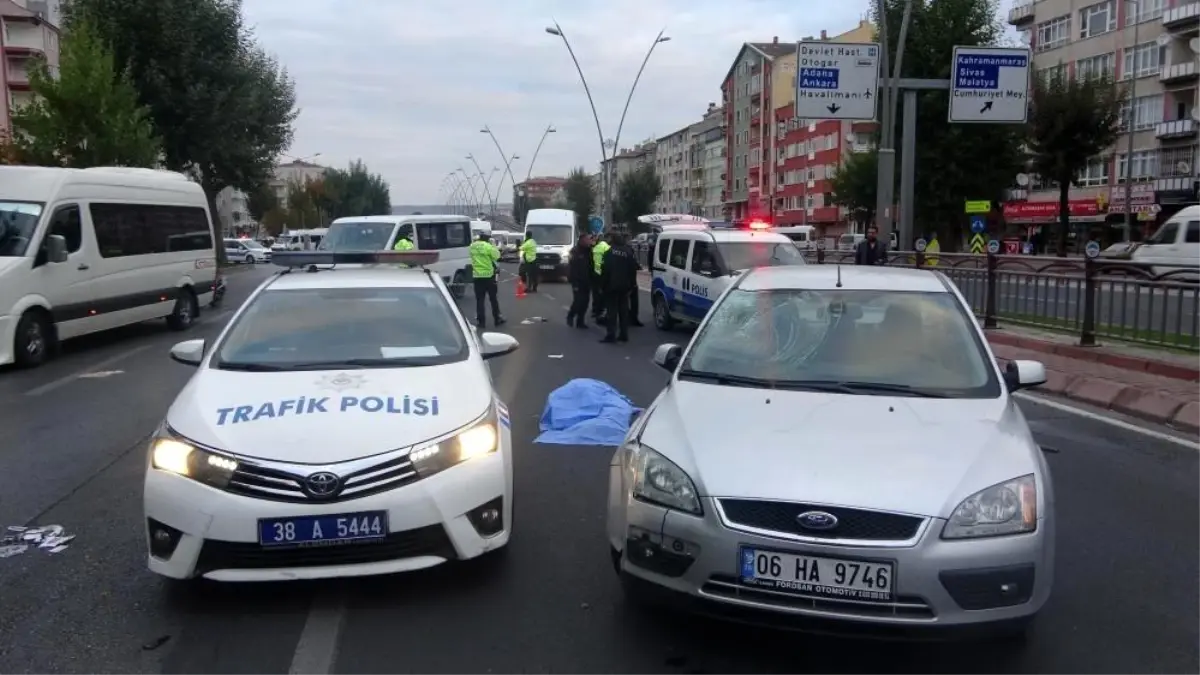 Bisikletli şahsın hayatını kaybettiği kaza kamerada