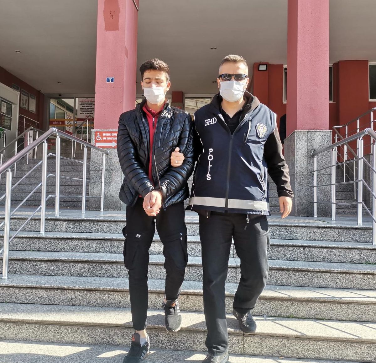 Kocaeli\'de 7 düzensiz göçmen yakalandı
