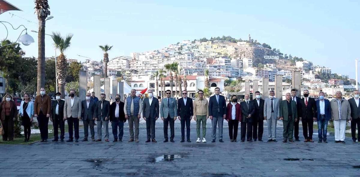 Muhtarlar Günü Kuşadası\'nda Kutlandı
