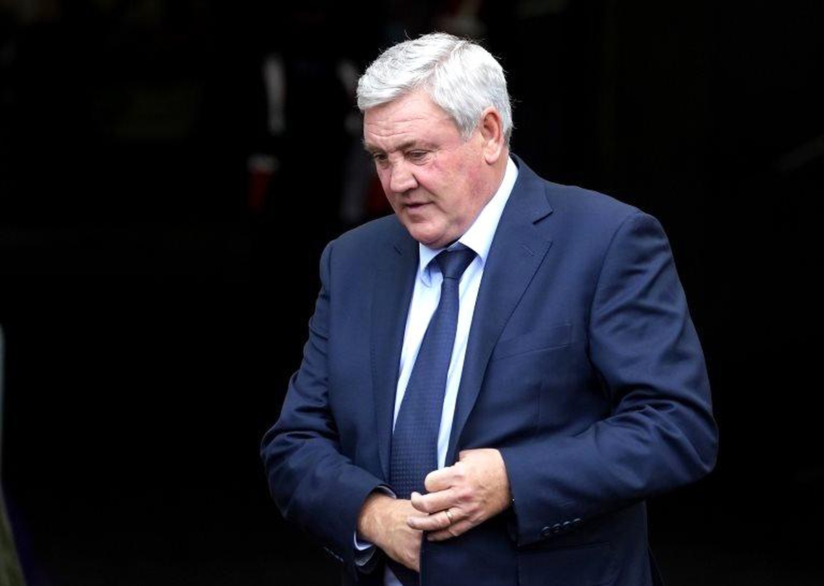 Newcastle United, Suudi Arabistan destekli konsorsiyuma satılmasından iki hafta sonra menajeri Steve Bruce\'la yollarını ayırdı