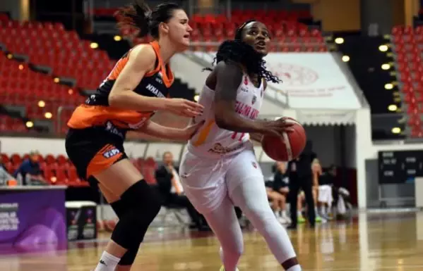 NKA Universitas PEAC: 71-63