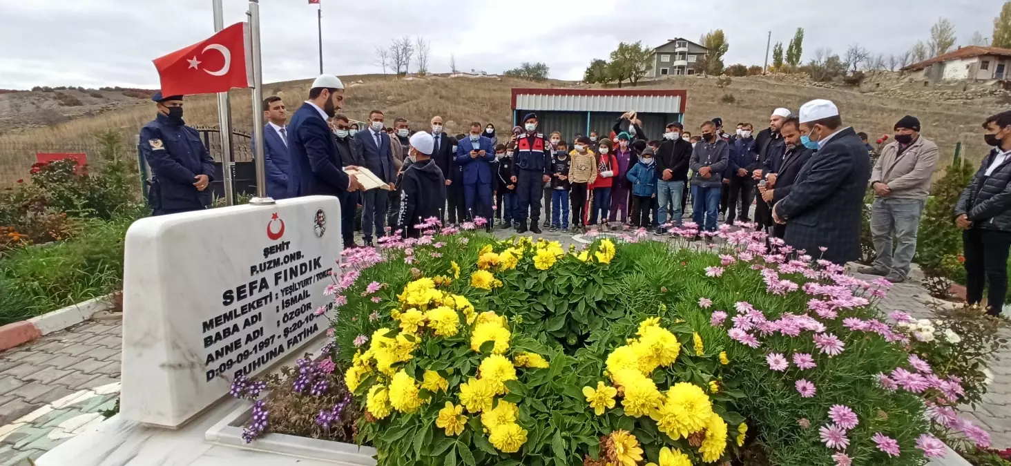 Şehit Sefa Fındık kabri başında anıldı