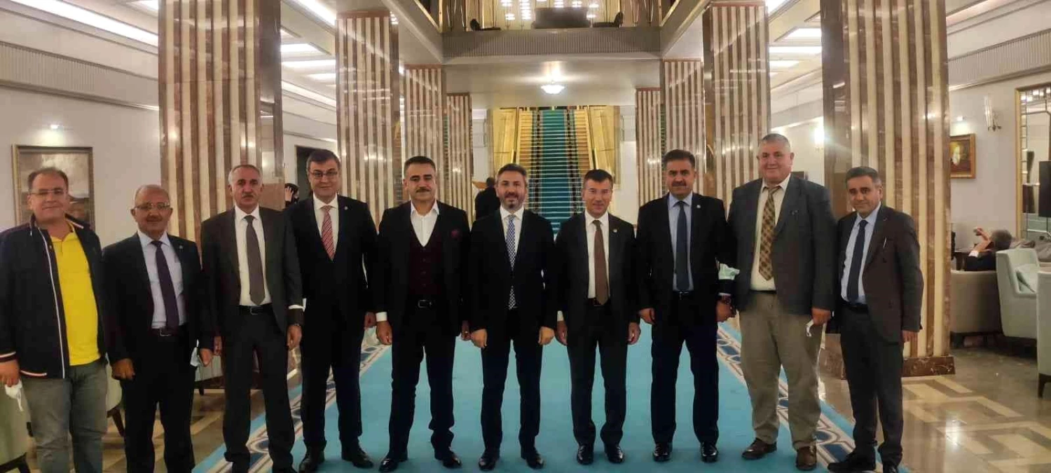 Ziraat odası başkanlarından Ankara\'ya \'badem\' çıkartması