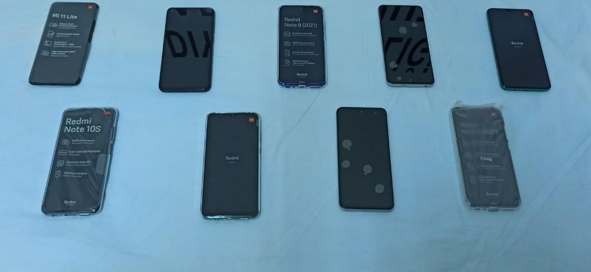 Adıyaman\'da gümrük kaçağı cep telefonu ele geçirildi