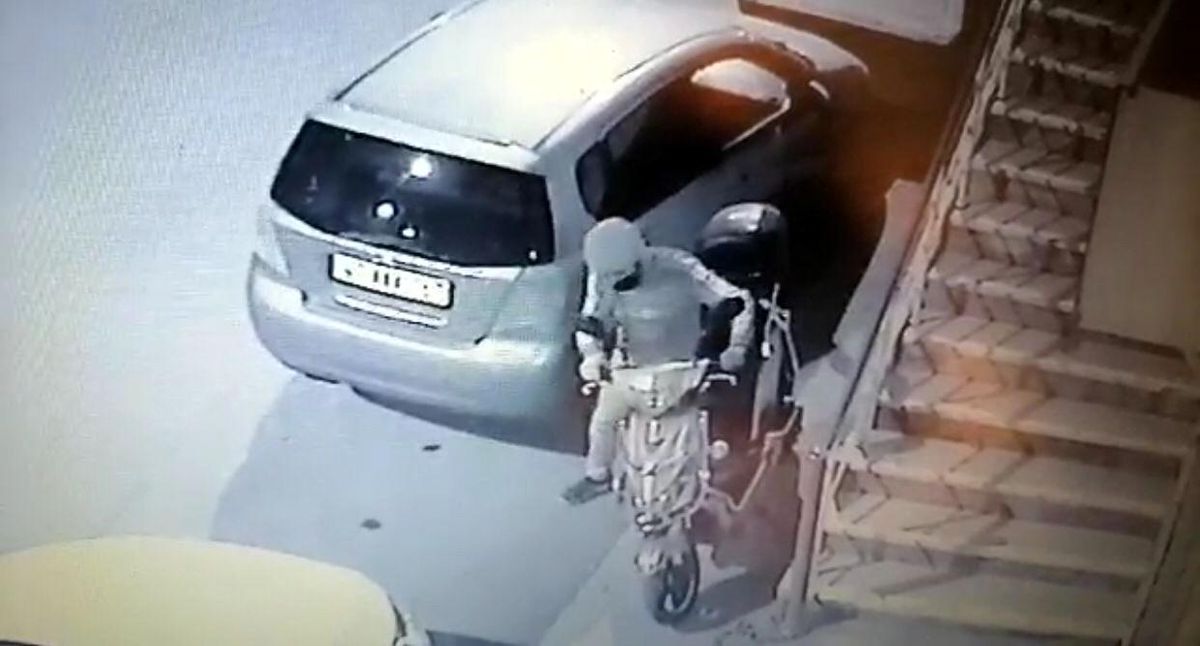 Batman\'da engelli vatandaşın motosikletini çalan hırsız kamaraya takıldı
